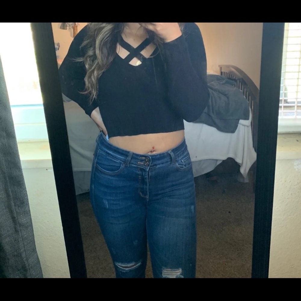 crisscrossed long sleeve